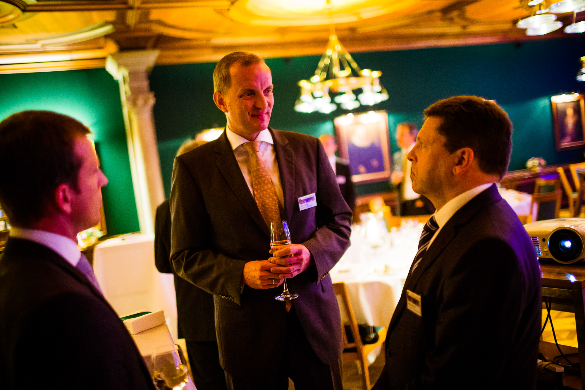 Export x3 1DX 8633 Businessauftrag Complementa 2014